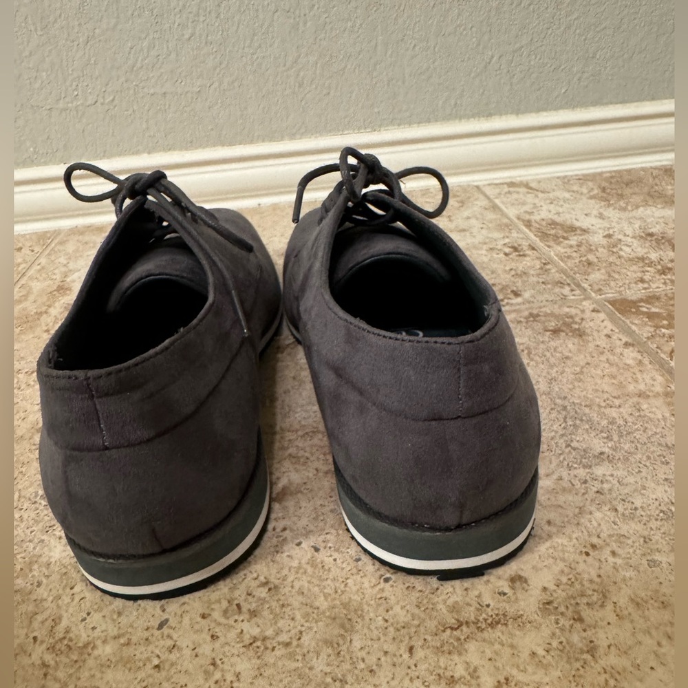 NWOT Calvin Klein Shoes - Picture 3 of 5